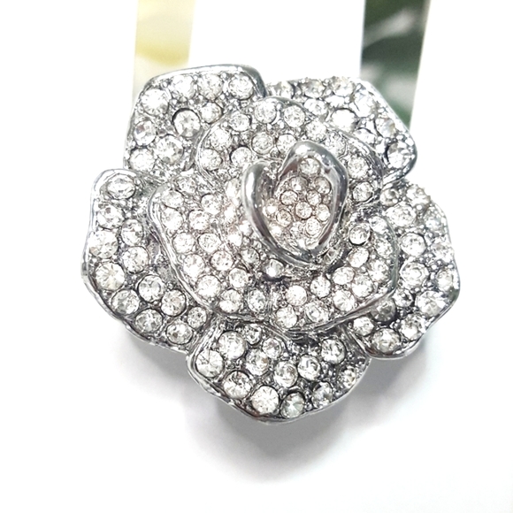 Flower Silver Ring♡ Stretchy - Picture 3 of 7